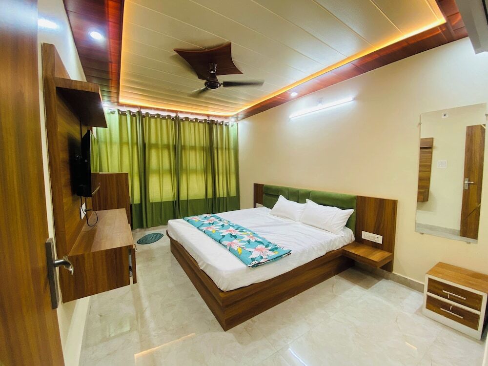 Матхура: The Raman Palace - A Budget Hotel
