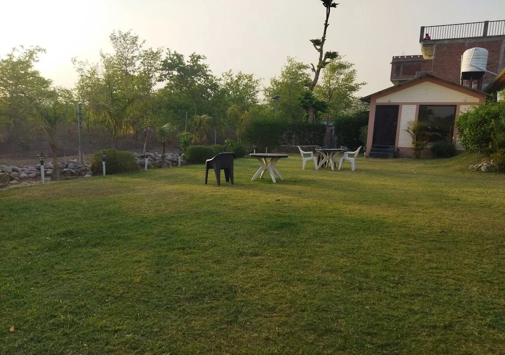 Наинитал: The Jungle Hideout Jim Corbett