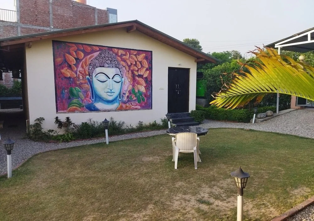 Наинитал: The Jungle Hideout Jim Corbett