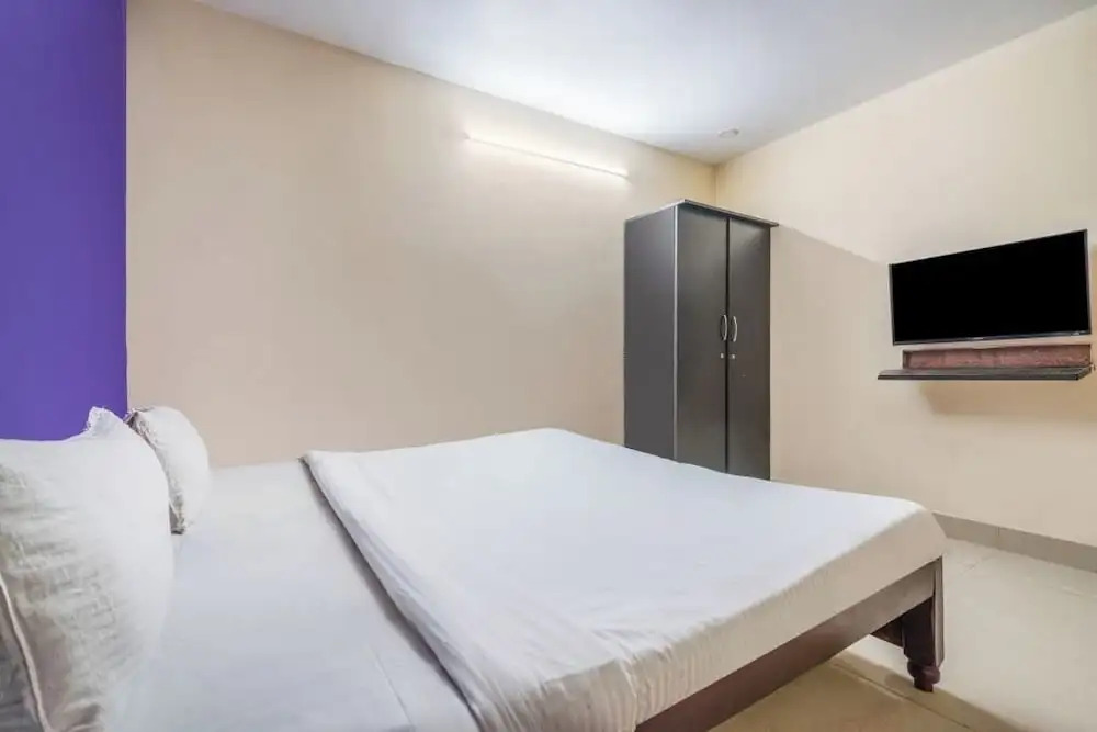 Хидерабад: iROOMZ Eco Avasya Residency