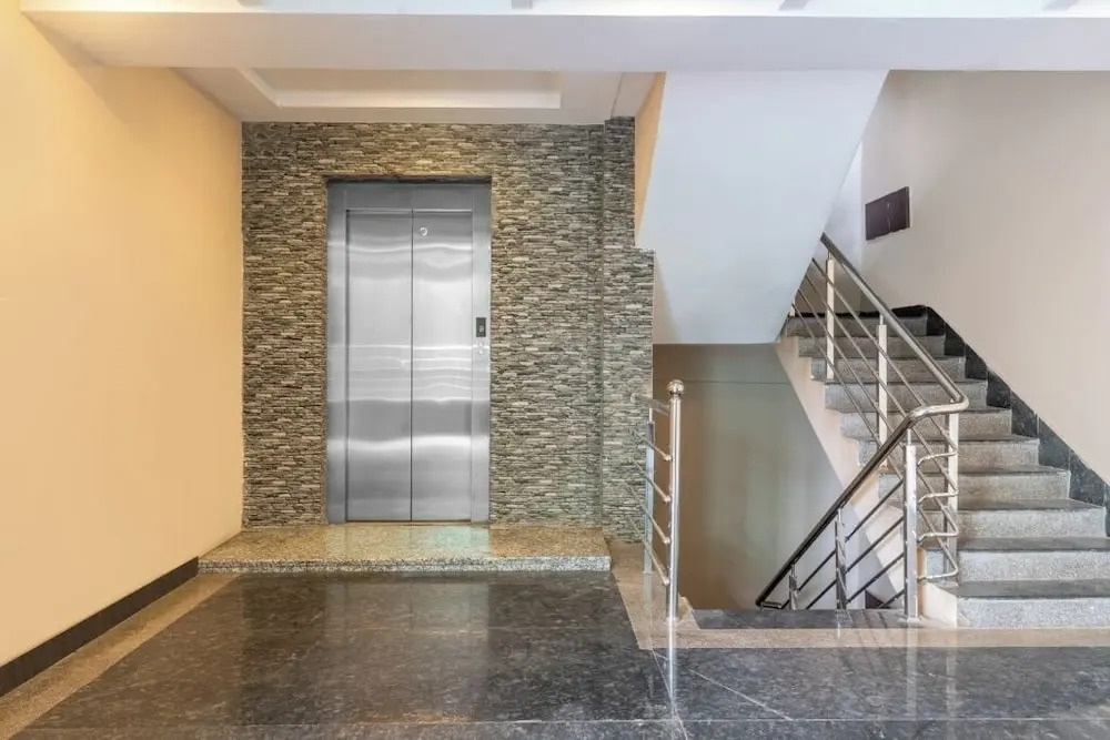 Хидерабад: iROOMZ Eco Avasya Residency