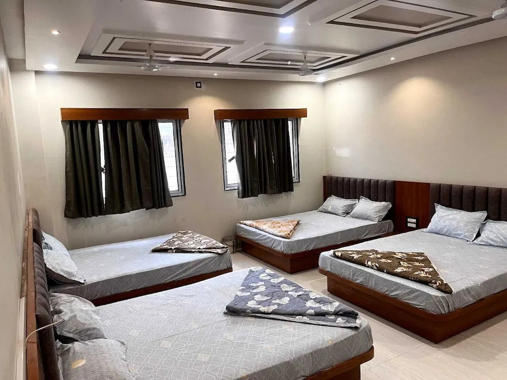 Омкарешвар: Purnima Hotel