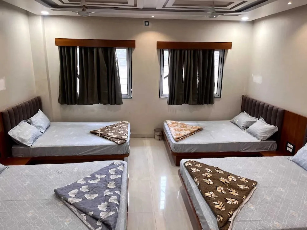 Омкарешвар: Purnima Hotel