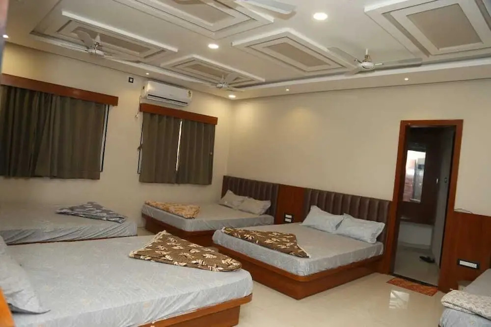 Омкарешвар: Purnima Hotel