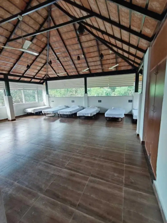 Кушалнагар: Coorg Jungle Mist