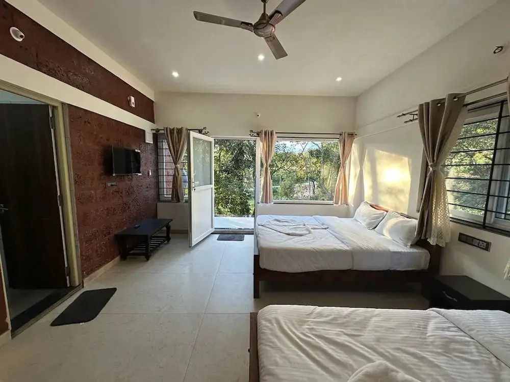 Кушалнагар: Coorg Jungle Mist