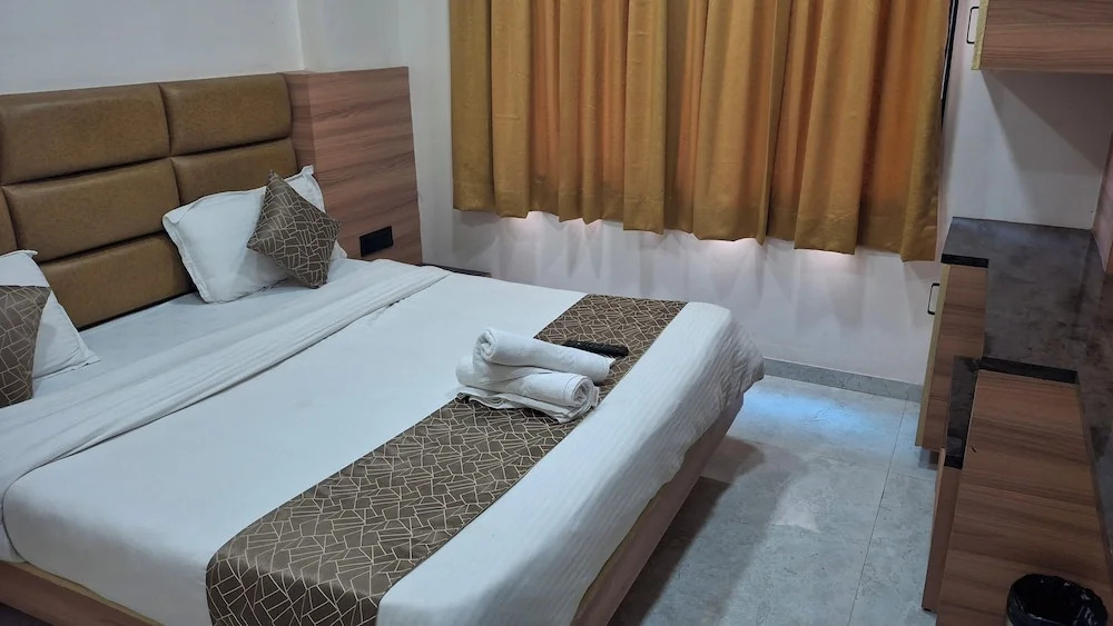 Ахмедабад: Hotel RK Rooms