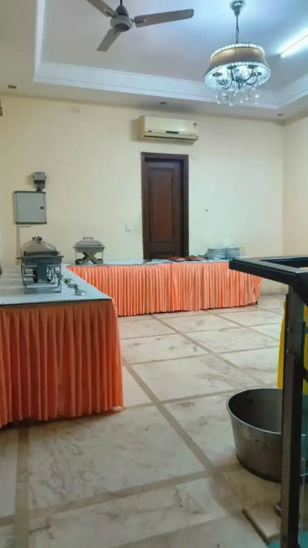 Нойда: Goroomgo Noida Royal Residency