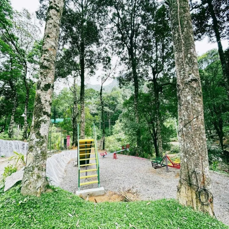 Султан-Батери: Skyfall Adventures Forest Pool Resort