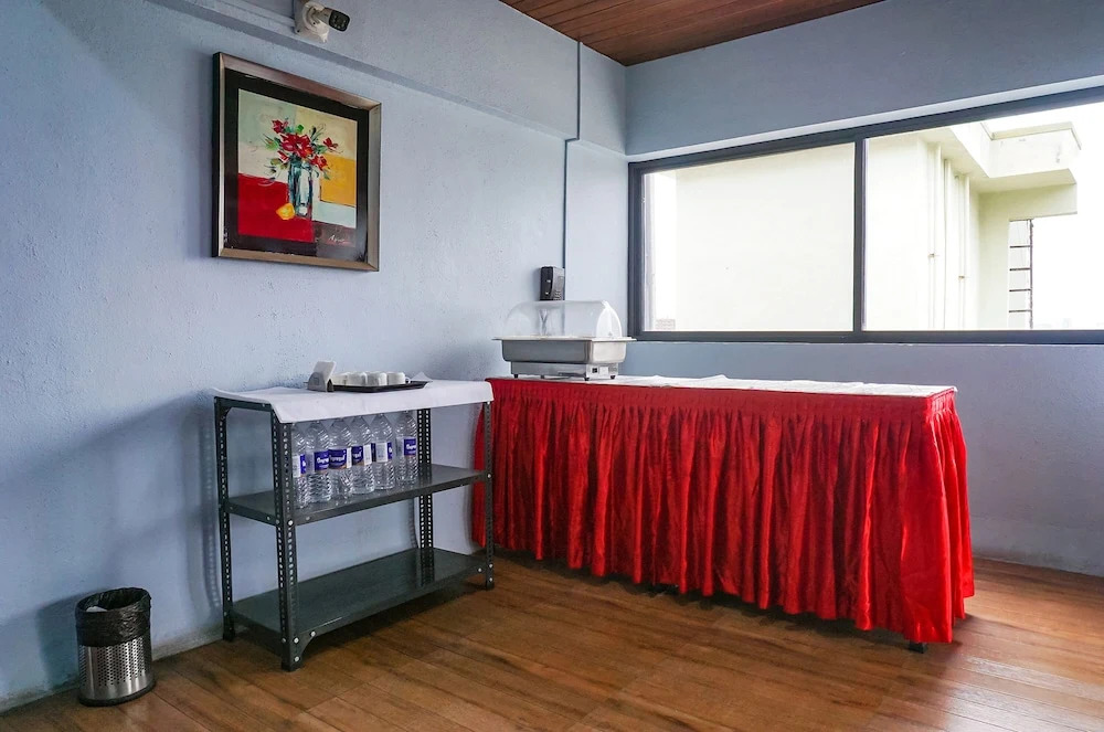 Пуна: Fabhotel Everest Inn