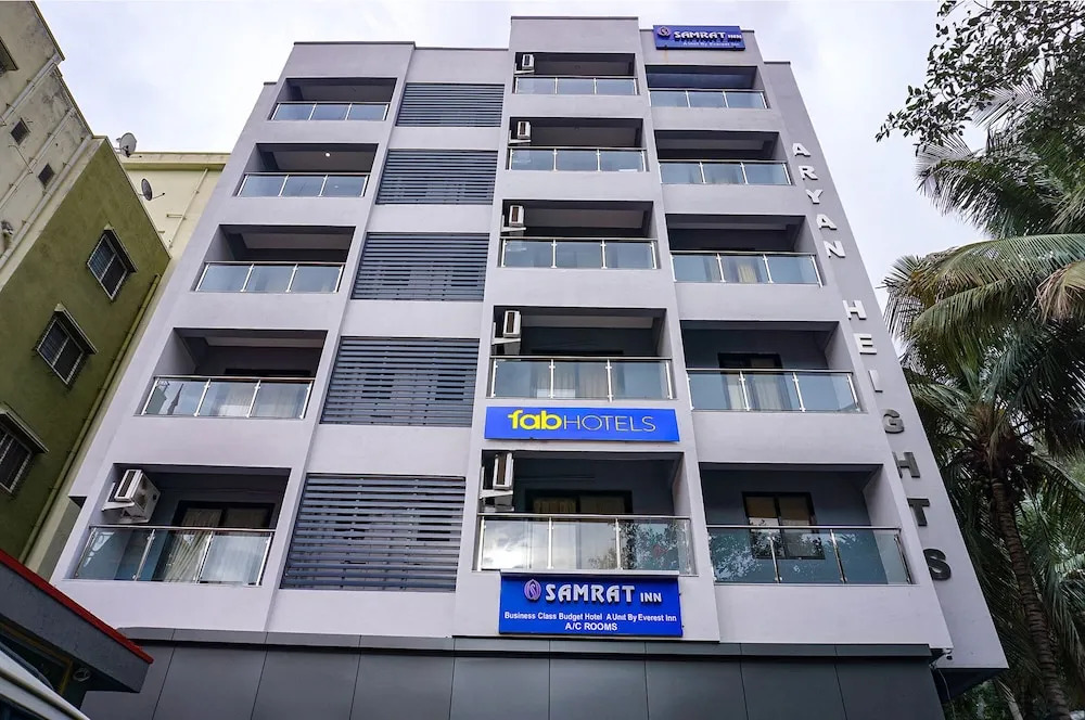 Пуна: Fabhotel Everest Inn