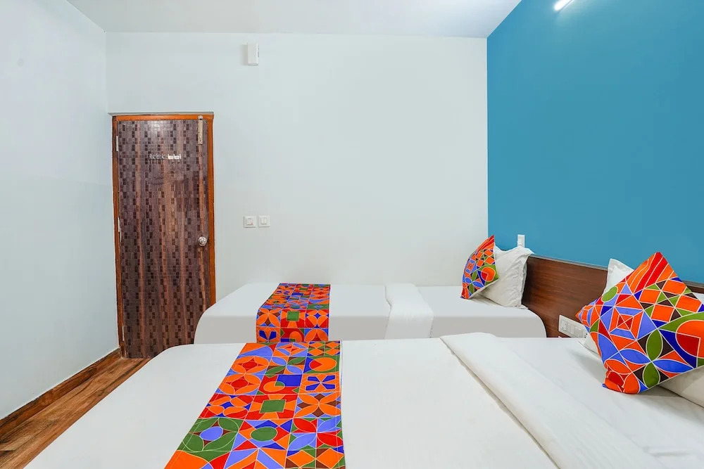 Бангалор: Fabhotel Rlv Green Palace