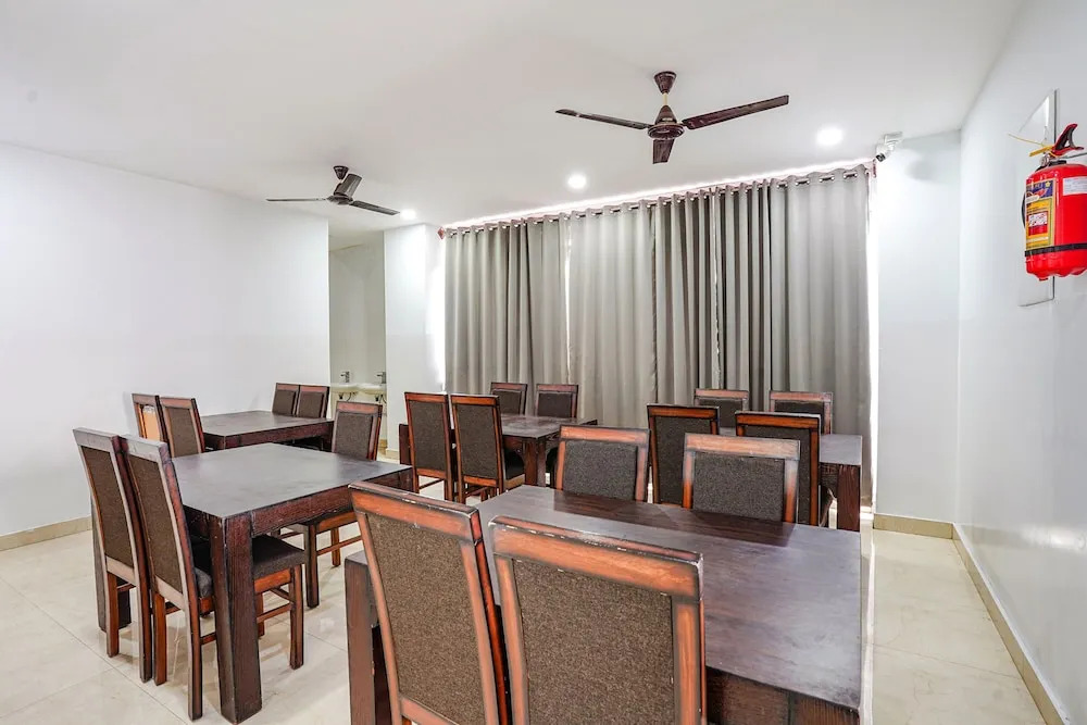 Бангалор: Fabhotel Rlv Green Palace