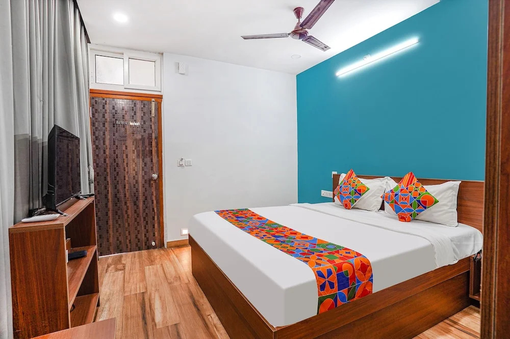 Бангалор: Fabhotel Rlv Green Palace