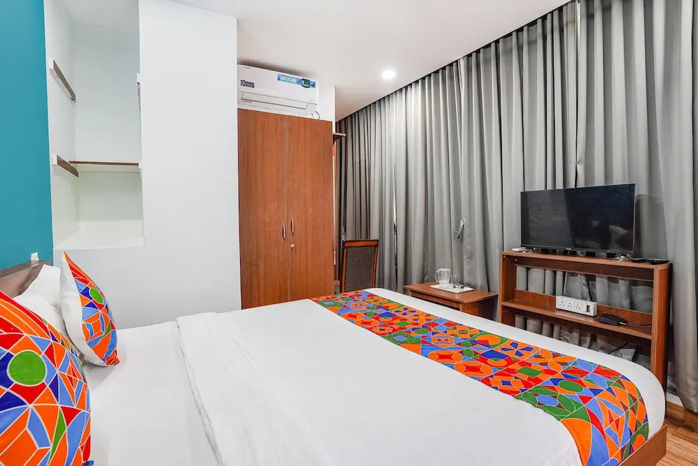 Бангалор: Fabhotel Rlv Green Palace