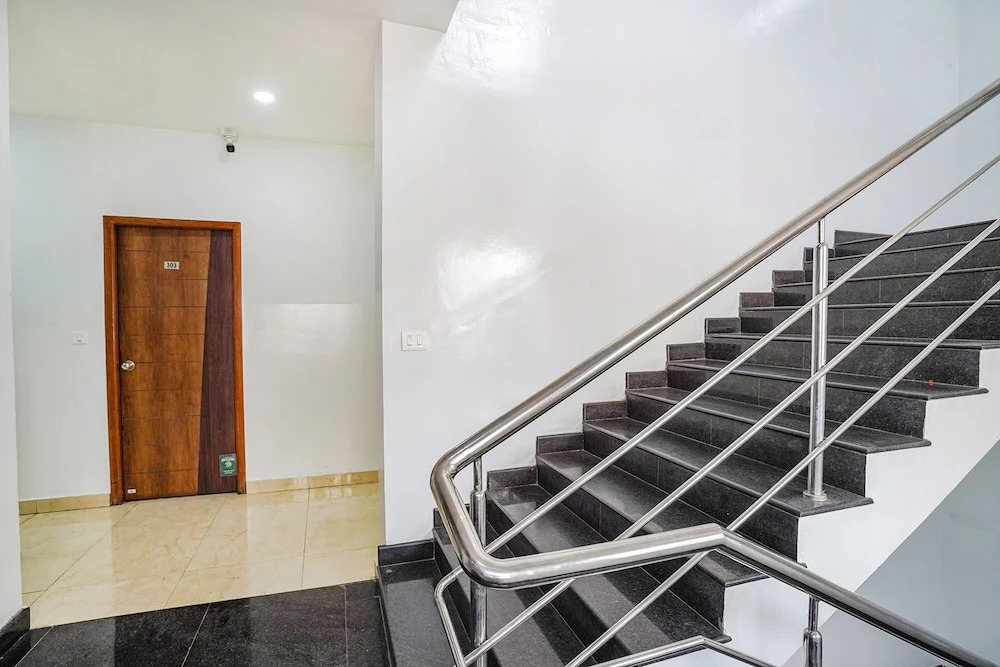 Бангалор: Fabhotel Rlv Green Palace