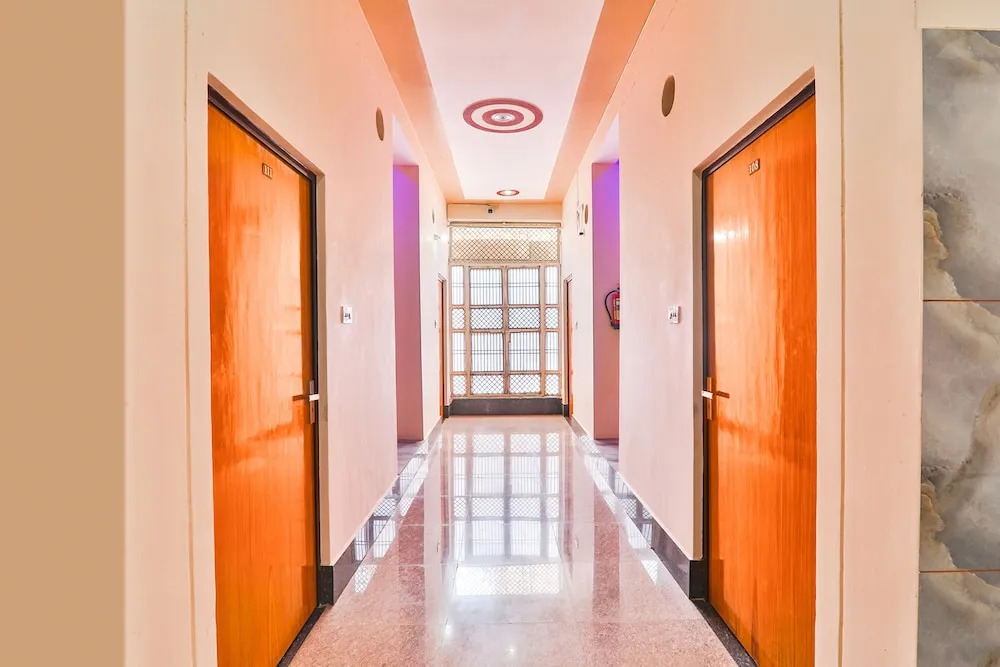 Айодхья: Fabhotel Shree Venkatesh Nileyam