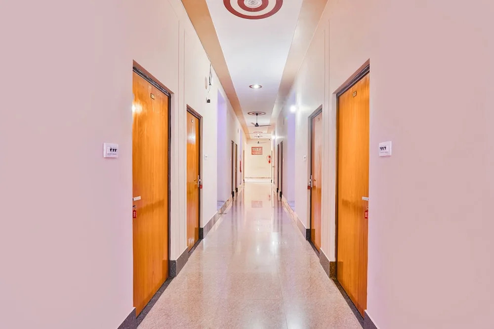 Айодхья: Fabhotel Shree Venkatesh Nileyam