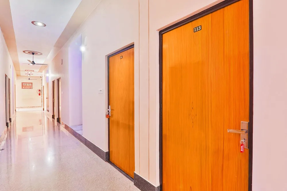 Айодхья: Fabhotel Shree Venkatesh Nileyam