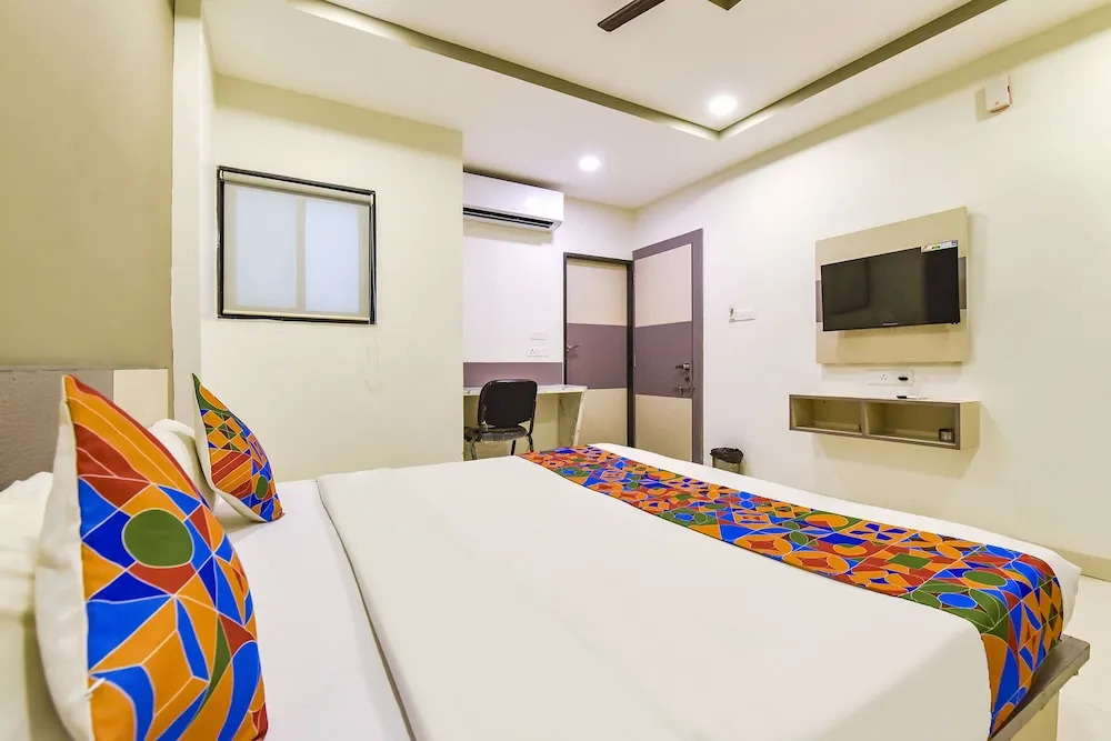 Индаур: Fabhotel Urban Elite