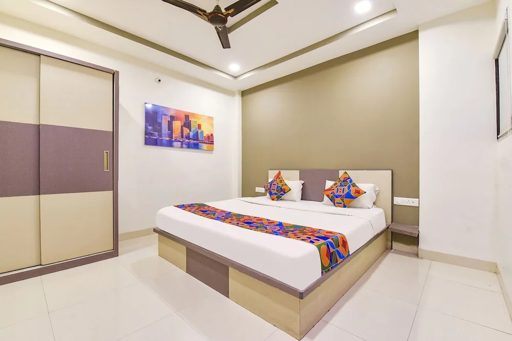 Индаур: Fabhotel Urban Elite