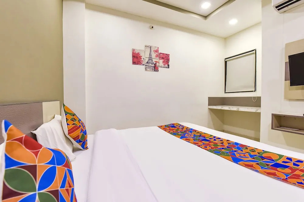 Индаур: Fabhotel Urban Elite
