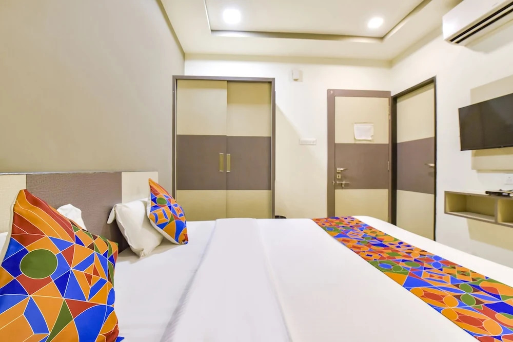 Индаур: Fabhotel Urban Elite