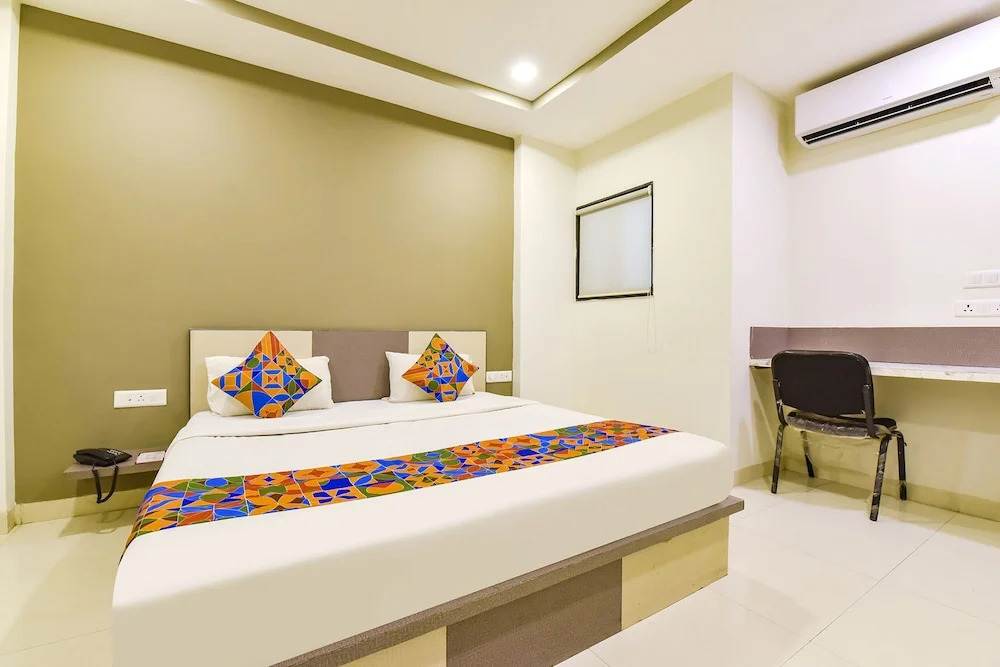 Индаур: Fabhotel Urban Elite