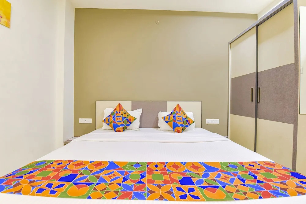 Индаур: Fabhotel Urban Elite