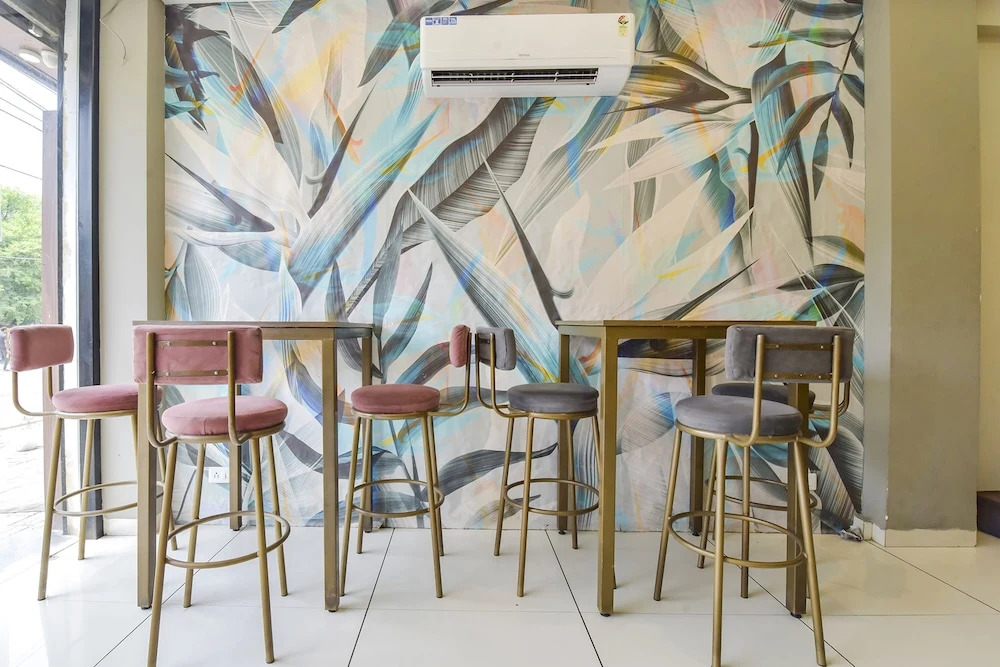 Индаур: Fabhotel Urban Elite