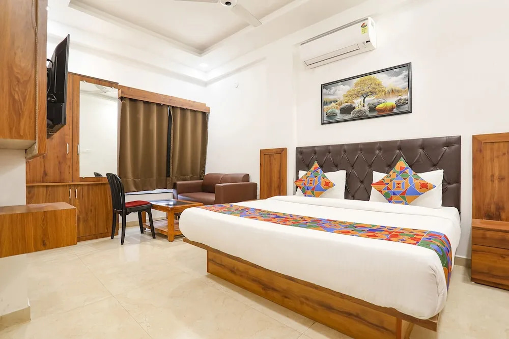 Нагпур: FabHotel Runway Inn