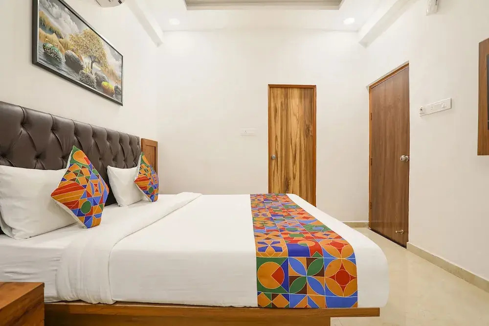 Нагпур: FabHotel Runway Inn