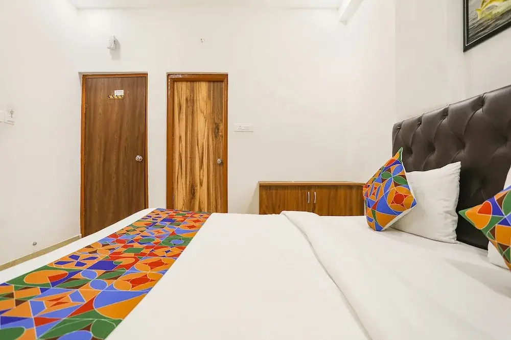 Нагпур: FabHotel Runway Inn