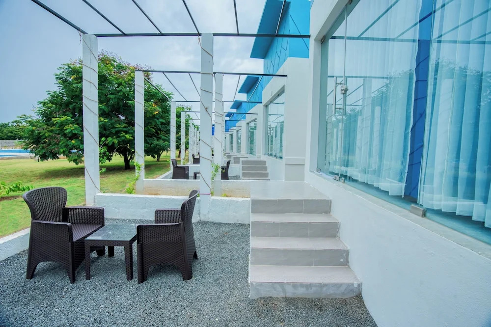 Калапет: Seaborne Beach Resort