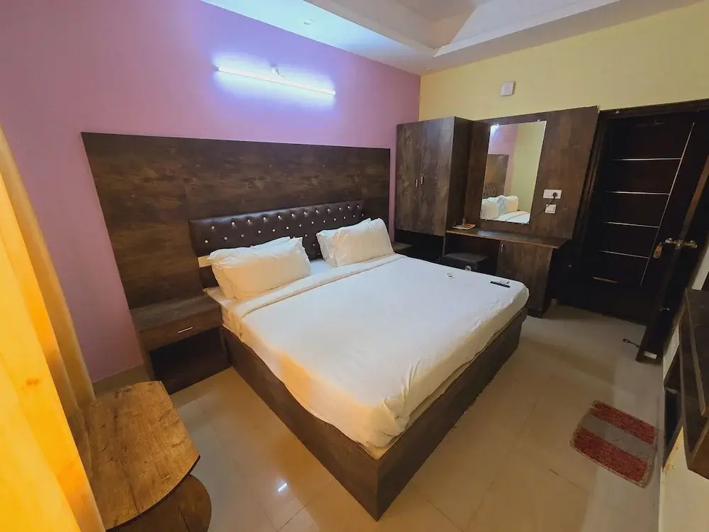 Бангалор: PPH Living Royal GS Comforts