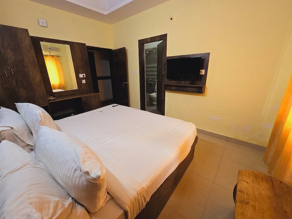 Бангалор: PPH Living Royal GS Comforts