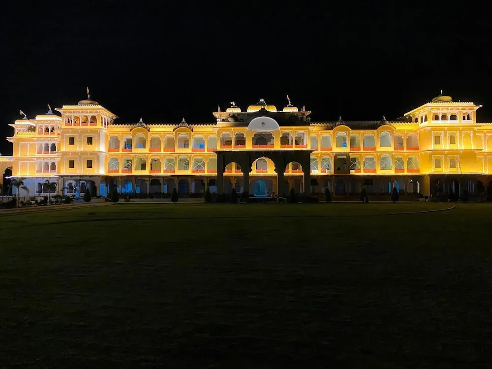 carousel image 0