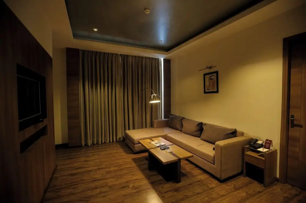 Гуруграм: Misaki Hotel