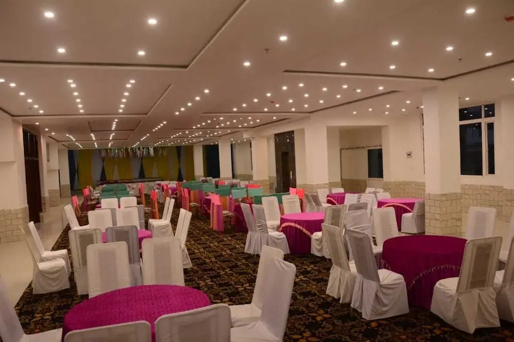 Кангра: Hotel Reem