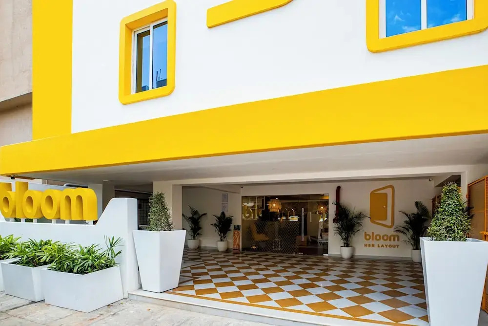 Бангалор: Bloom Hotel - HSR Club