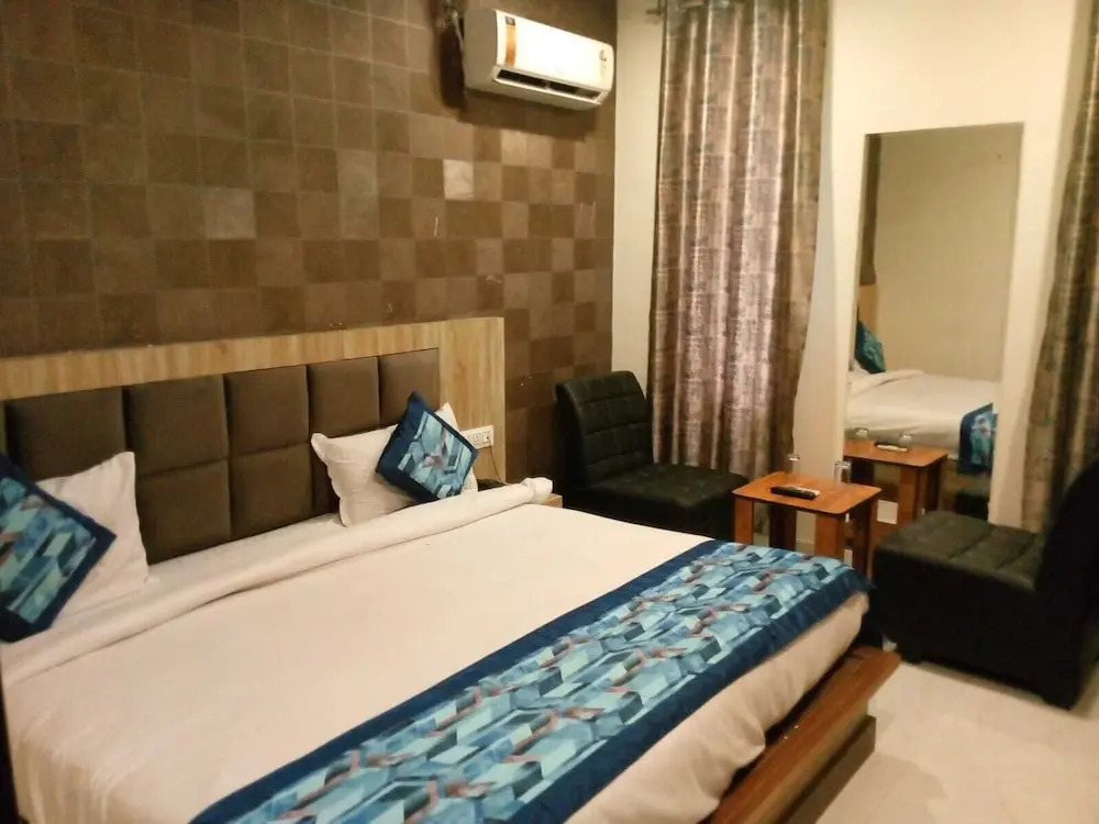 Панчкула: Hotel Glass INN