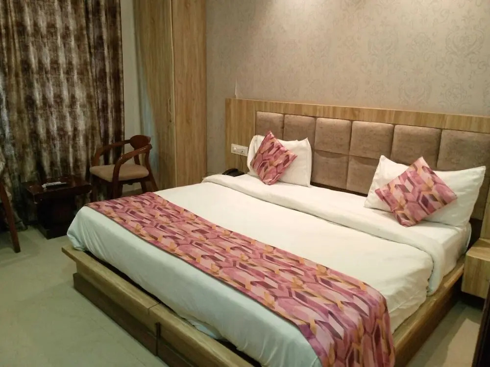 Панчкула: Hotel Glass INN