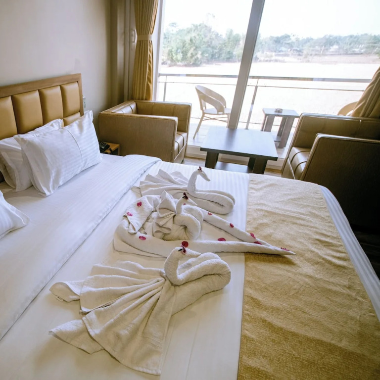 Кохора: Finns Weaver Resort Kaziranga