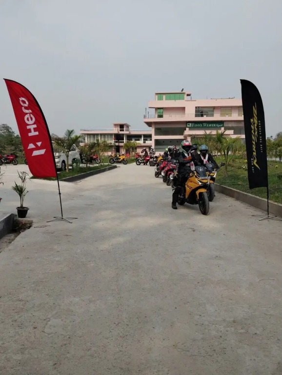 Кохора: Finns Weaver Resort Kaziranga
