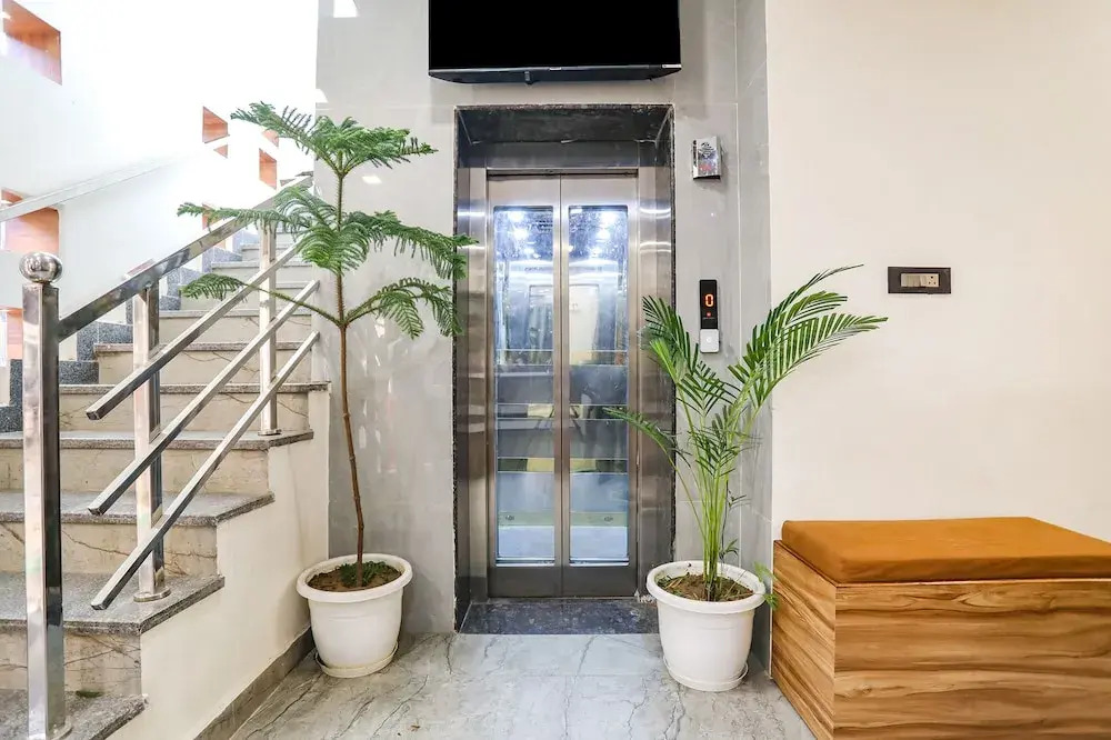 Вриндаван: Fabhotel Vasudha