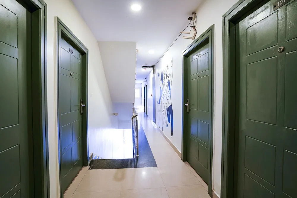 Бангалор: Fabhotel Royal Sterling