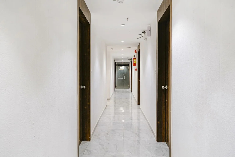 Сурат: Fabhotel Rose Palace