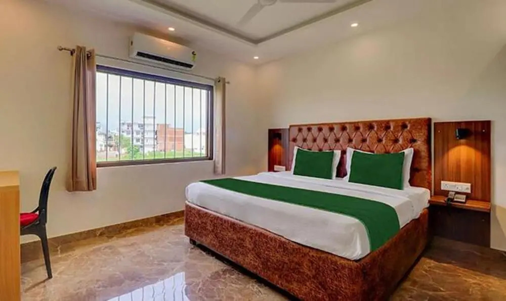 Дехрадун: Fabhotel Shri Krishna Residency
