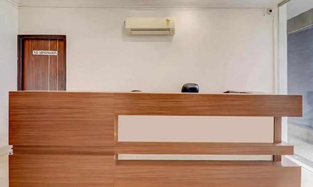 Дехрадун: Fabhotel Shri Krishna Residency