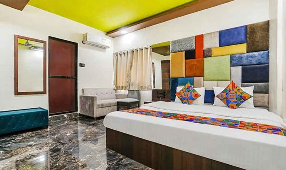 Мумбаи: Fabexpress Versova Residency